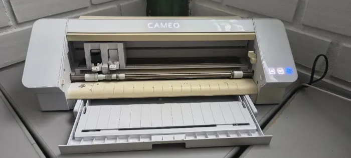 Silhouette cameo 4.