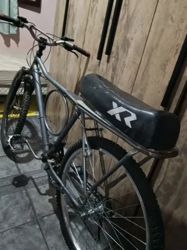 Bicicleta barra forte