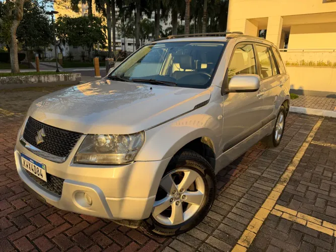 Suzuki Grand Vitara 2.0 16V 4x2/4x4 5P Mec. 2011