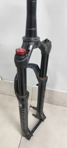 Suspensão 29er ou 27,5, Manitou Machete.