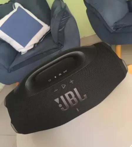 Caixa de Som JBL Boombox 4 210W Bluetooth IP68 Bateria 34h