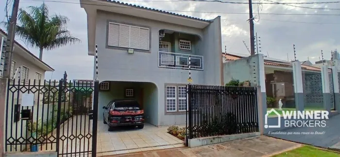 Sobrado com 3 dormitórios à venda, 134 m² por R$ 500.000,00 - Chácara Paulista - Maringá/P