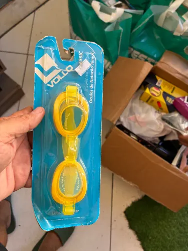 ÓCULOS DE NATAÇÃO VOLLO JR - NOVO ? ? POR APENAS R$ 9,99