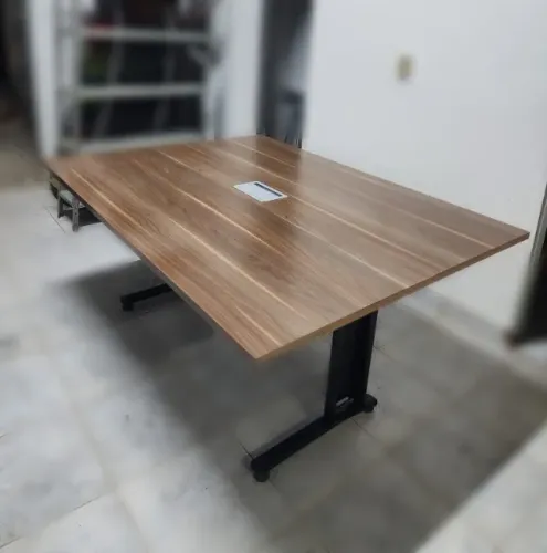 Mesa de Reunião de Escritório