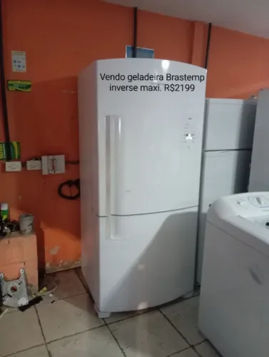 Vendo geladeira Brastemp inverse maxi funcionando perfeitamente. Parcelamos no cartão.