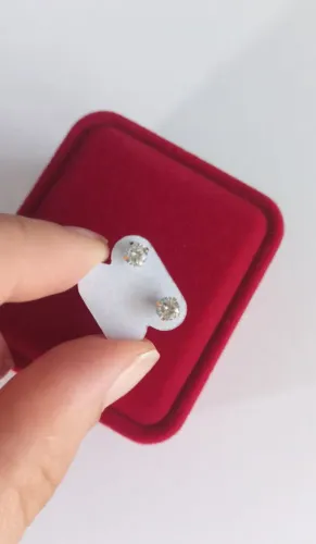 Brinco novo de ouro 18k 4mm