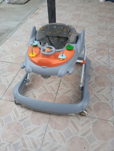 Vendo Andador ou Andajá