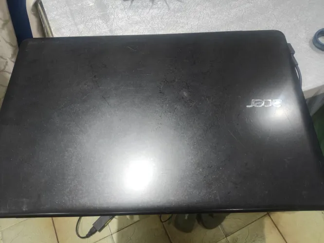 Notebook acer aspire E1 modelo V5WE2 i3 retirada de peças ou pra quem conserta 