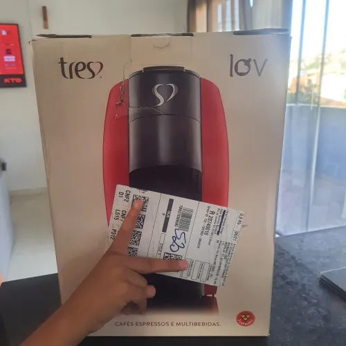 Máquina cafe lov três corações, na caixa lacrada