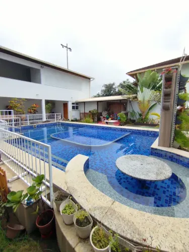 Locação|Casa 4 Q| 630 m2| Ao Lado do Pein, na M. Da Praia