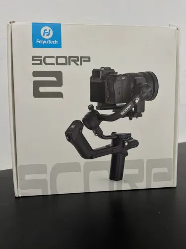 Estabilizador FeiyuTech Scorp 2 Gimbal AI Para Câmera e Celular Preto