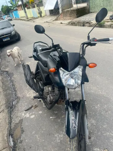 Moto toda boa