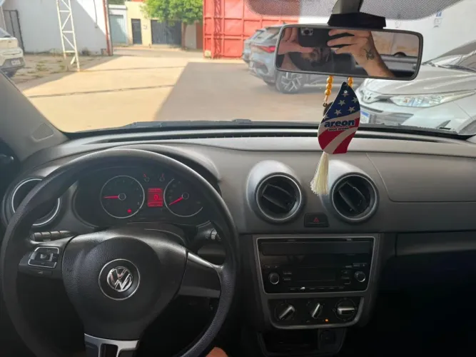 Volkswagen Gol Geração VI City 1.0 8V MI Total Flex 2P 2013