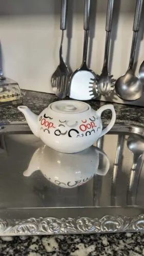Bule de porcelana 