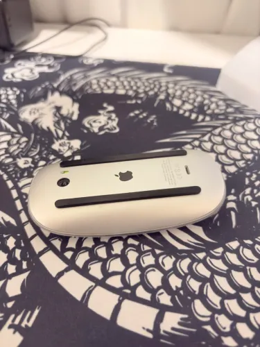 Apple Magic Mouse 2 Sem Fio Recarregável (Modelo A1657) - Original
