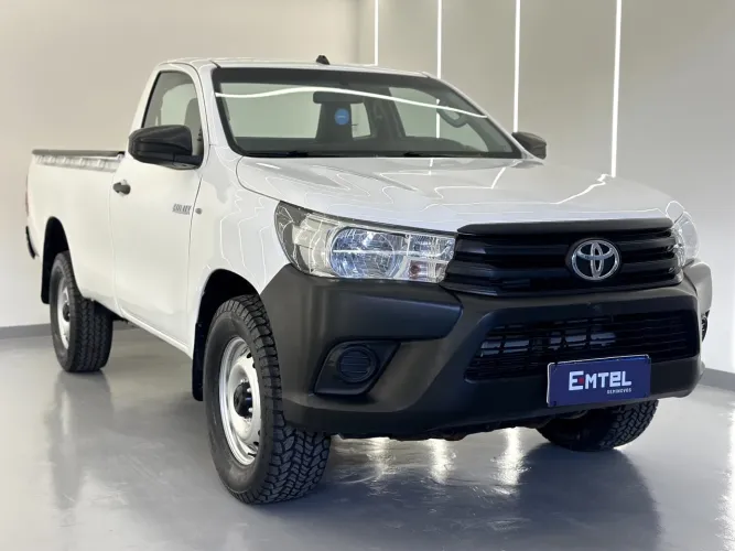 Toyota Hilux CS 4X4 2.8 TDI Diesel Mec. 2024
