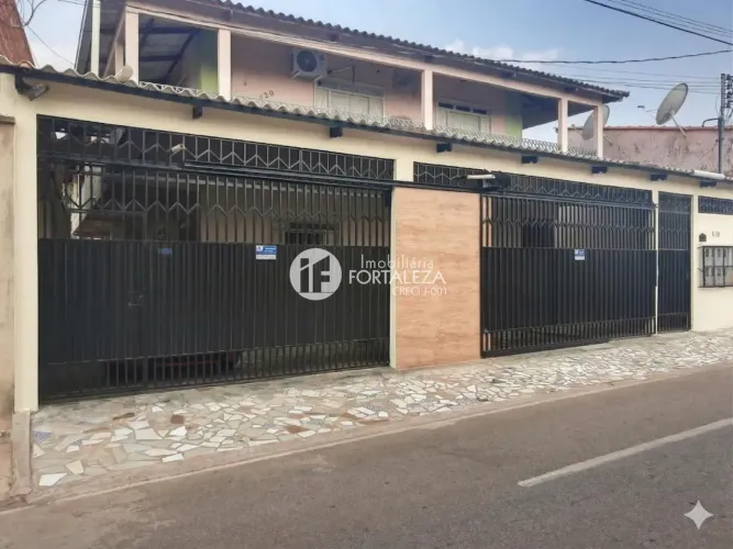 Casa para venda possui 310 metros quadrados com 2 quartos em Doca Furtado - Rio Branco - A