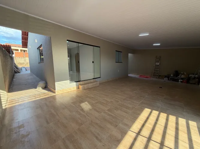 CASA INDIVIDUAL EM ÁGUAS LINDAS