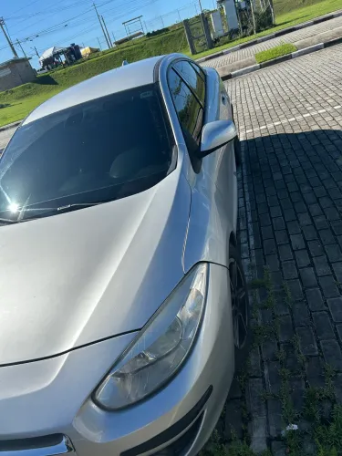Renault Fluence Sed. Dynamique 2.0 16V Flex Aut. 2013