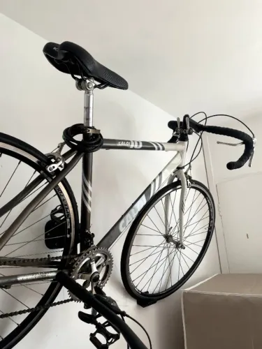 Bicicleta Speed Caloi 10 Aro 700 Quadro Alumínio Branca e Cinza