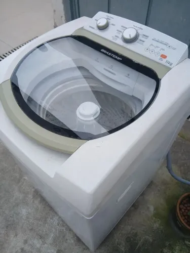Maquina para retirada de peças