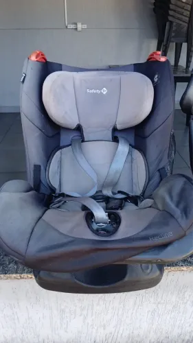 Cadeirinha safety 1sty reclinável