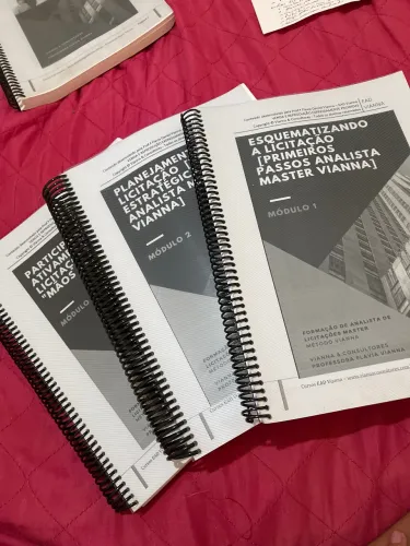Desapego - 4 Apostilas de Licitação e Compras.gov.br em ótimo estado