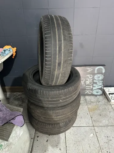 Pneus michelin 215 55 17