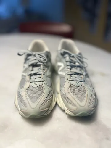 Tênis New Balance 9060 Unissex Tam. 39