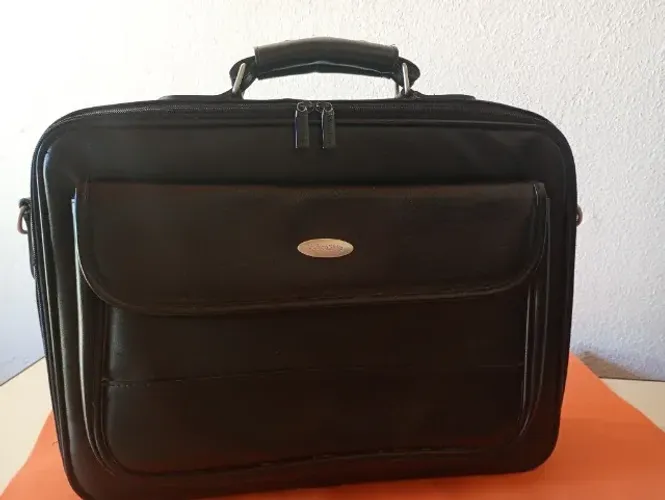 MALETA PARA TRANSPORTE DE NOTEBOOK E OUTROS ITENS