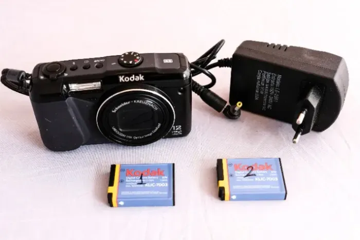 Câmera Kodak Easyshare Z950 vintage em ótimo estado + duas baterias sensor CCD