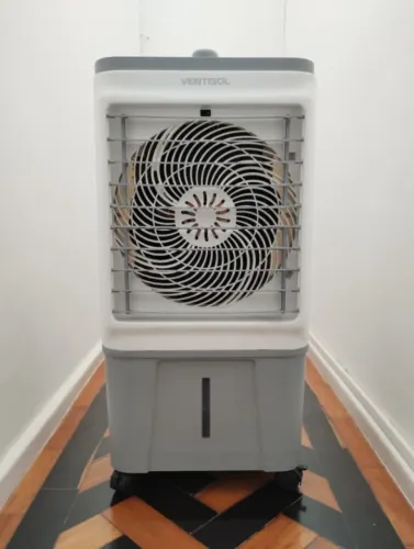 Climatizador e ventilador Ventisol 16L 127V - Seminovo
