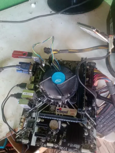 Placa mãe ddr4,processador 8ª geração,4gbddr4