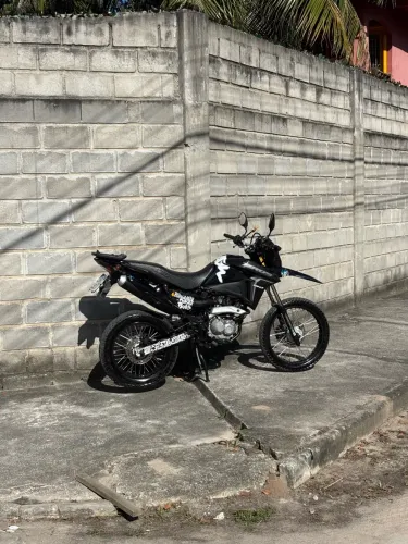 Vendo bros 160 pra sair rápido 