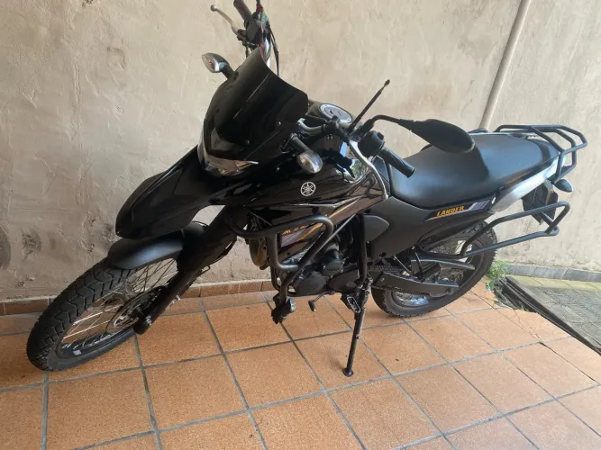 ? Lander 250 ano 2020 com apenas 40.000 km