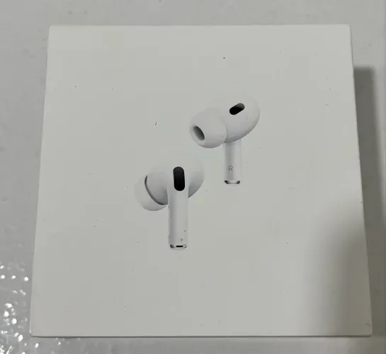 NOVO AirPods Pro (2nd generation) with MagSafe Charging Case