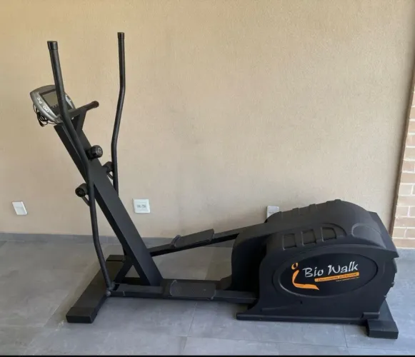Eliptico EL200 Profissional Código: 570 - perfeito estado 