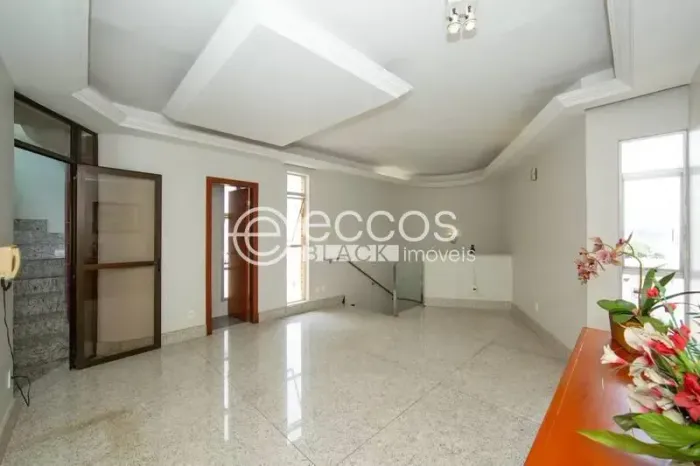 Cobertura à venda, 3 quartos, 1 suíte, 3 vagas, Prado - Belo Horizonte/MG
