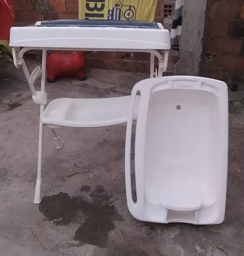Banheira com trocador infantil