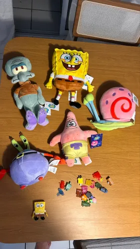 Coleção pelúcias Bob Esponja + brindes Batavinho e Cacau Show
