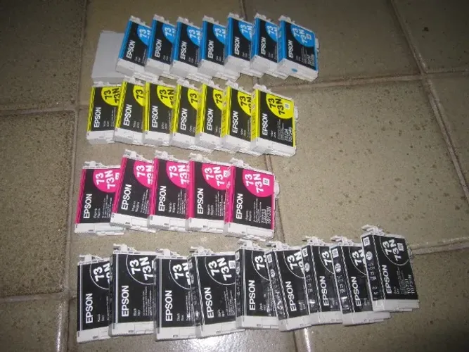 Super Lote TI: 9 Cabos KVM (Servidor) + 30 Cartuchos Epson 73N (C/ Chip) + drv DVD antigo