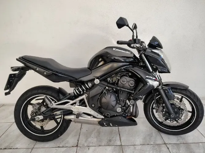 Kawasaki ER 650 N preta (ABS)