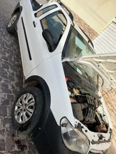 Fiat Strada 1.4 MPI Fire Flex 8V CE 2012