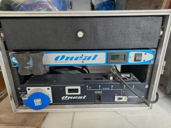EQUIPAMENTOS DE SOM E LUZ