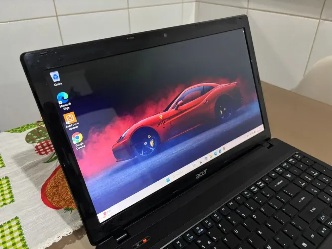 Notebook Acer, Intel i3, Windows 11, 8GB de RAM