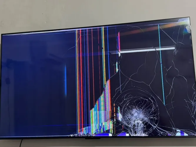 TV TCL 65? MODELO 2026 (RETIRAR PEÇAS)