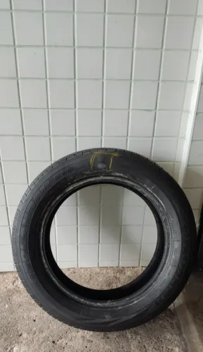 Pneu Yokohama G95 225 55 R17 C/ reparo