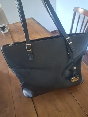 Linda bolsa Mônica Sanches - Modelo Grande e estruturado