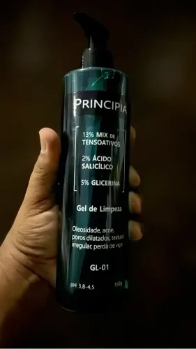 Gel de limpeza