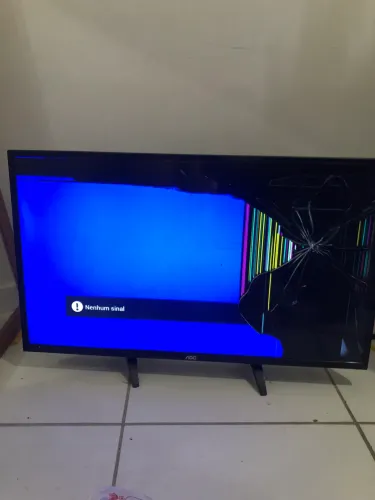 Tv 32 polegadas retirada de peças